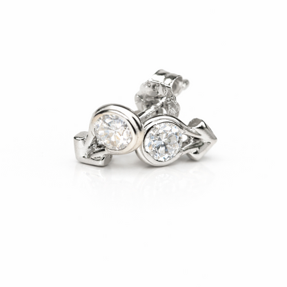 AGO Momentum Earrings – 14K White Gold Lab Diamond
